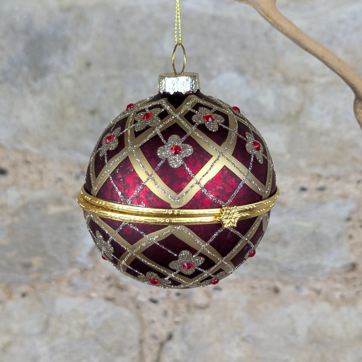 Red And Gold Floral Trellis Bauble