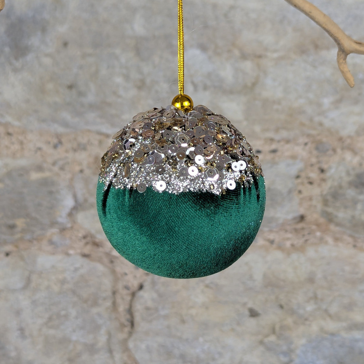 Green Velvet Gold Cascade Bauble
