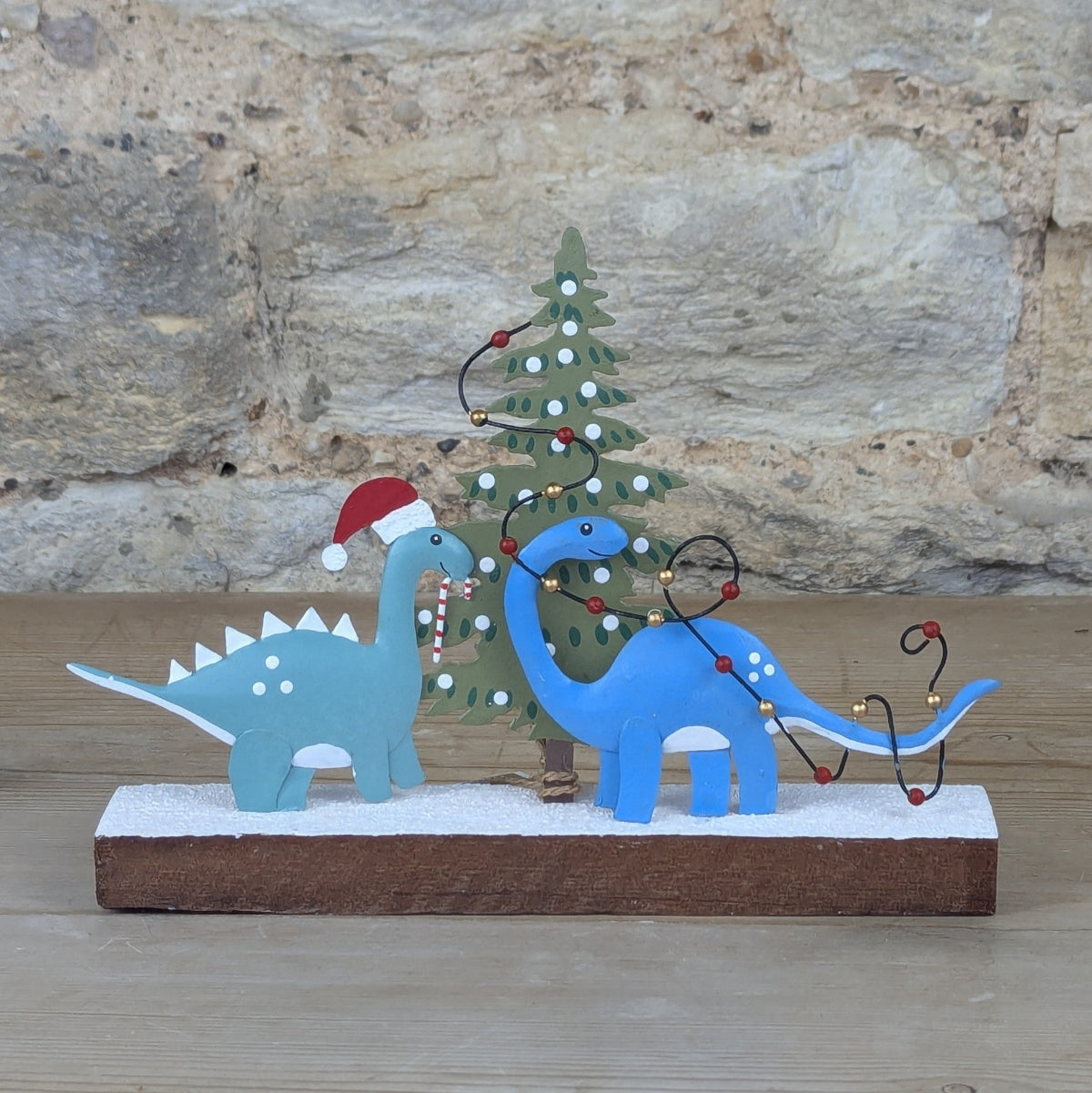 Festive Dinosaurs With Christmas Tree